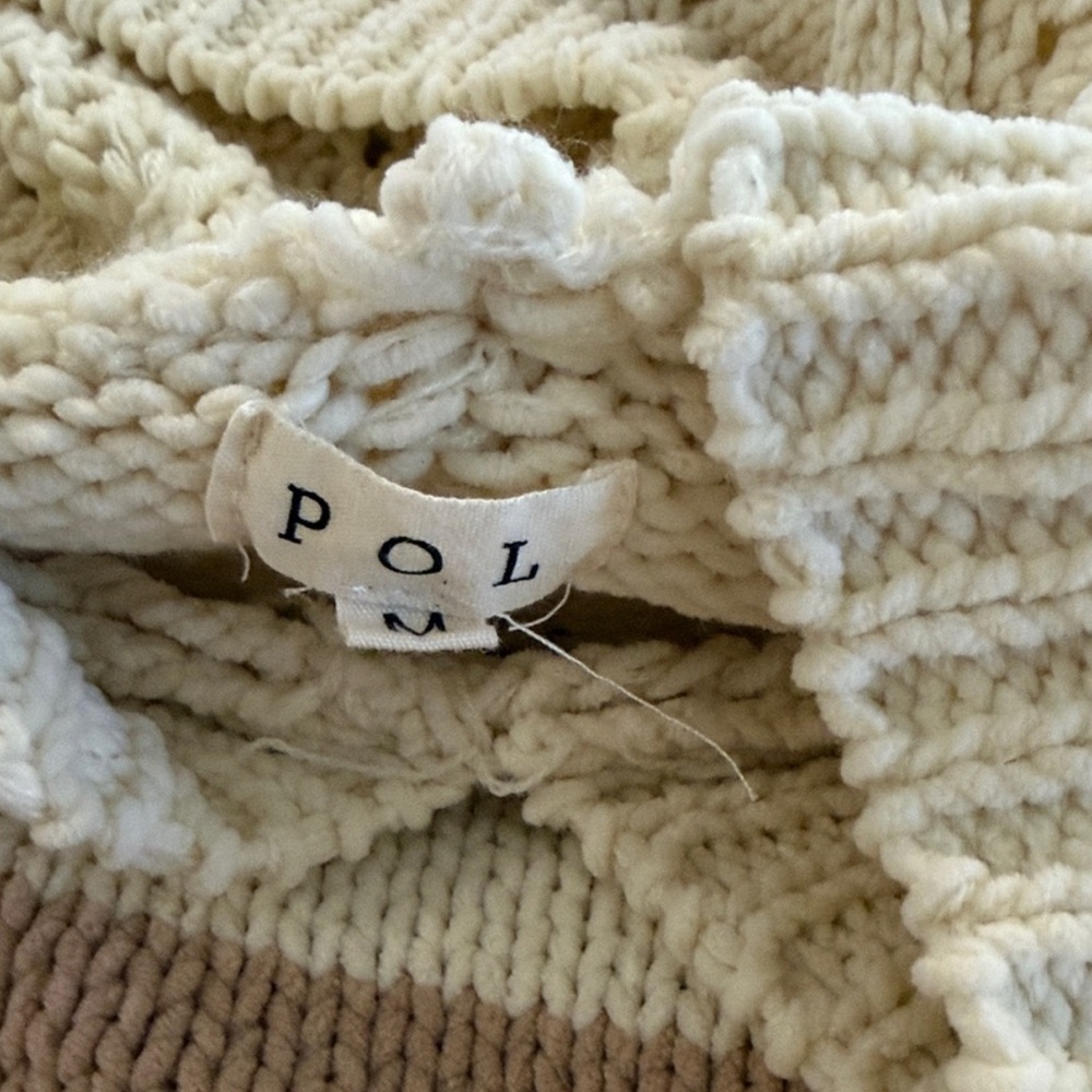 POL Gray and Cream Knit Sweater with Blue Accents - Picture 7 of 9